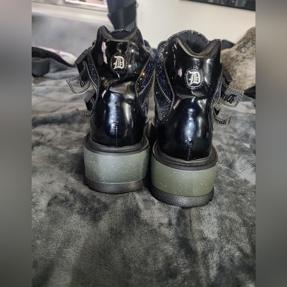 Demonia Slacker-50 - Picture 7 of 10